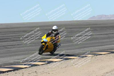 media/Oct-13-2025-Moto Forza (Mon) [[a66d839500]]/4-C Group/Session 2 (Bowl)/